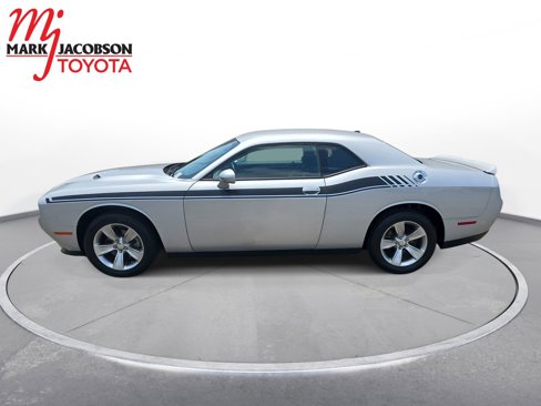 Used 2021 Dodge Challenger SXT image 14