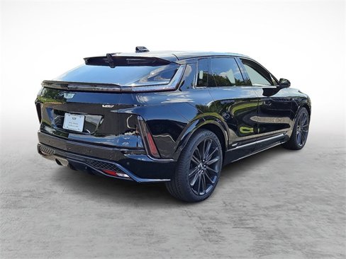 New 2026 Cadillac Lyriq V image 4