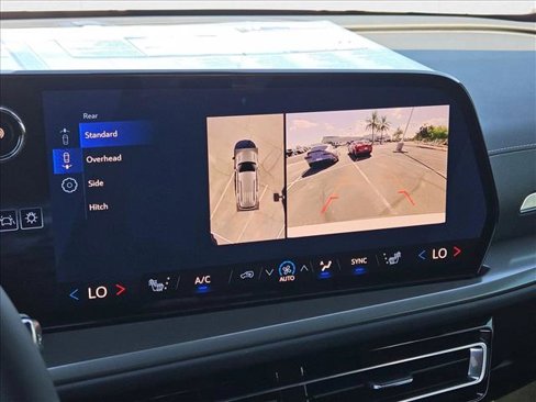 New 2026 Chevrolet Traverse LT w/ Driver Confidence Package image 14
