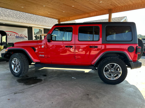 Used 2018 Jeep Wrangler Unlimited Sahara w/ Dual Top Group image 6