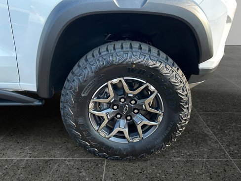 New 2026 Chevrolet Colorado ZR2 w/ Technology Package image 9