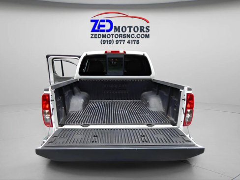 Used 2016 Nissan Frontier SV image 36