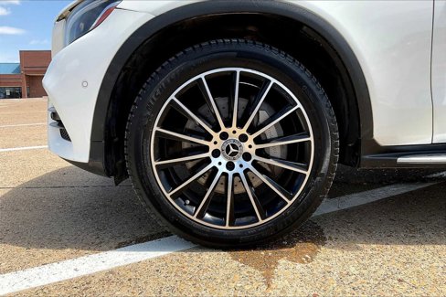 Used 2019 Mercedes-Benz GLC 300 4MATIC Coupe image 8
