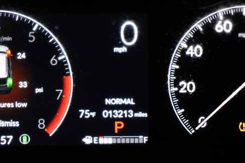 Used 2025 Honda Pilot EX-L image 13