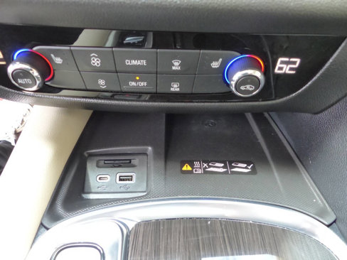 Used 2024 Buick Enclave Essence w/ Sound and Sites Package image 34