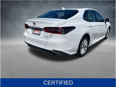 Used 2022 Toyota Camry LE image 6