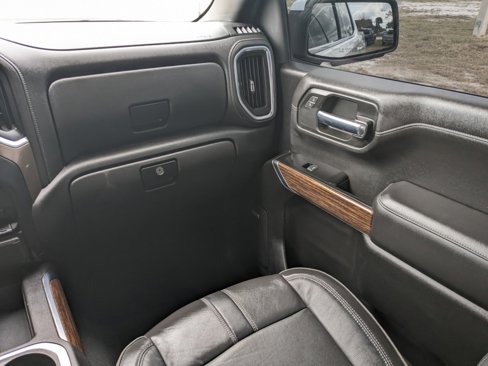 Used 2022 Chevrolet Silverado 1500 High Country image 15