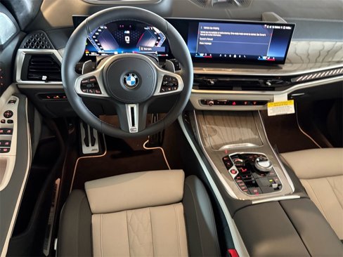 New 2026 BMW X7 M60i image 11