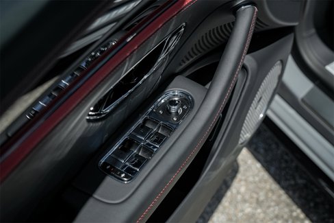 New 2025 Bentley Flying Spur Plug-In Hybrid image 33