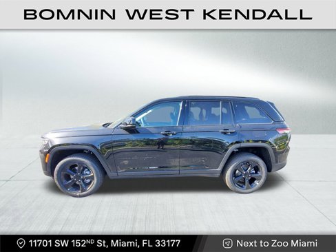 Used 2025 Jeep Grand Cherokee Limited w/ Black Appearance Package image 2