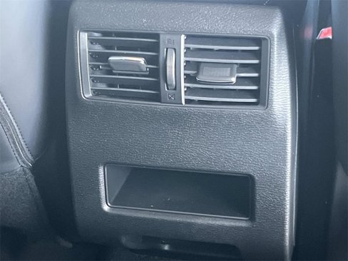 New 2025 Mitsubishi Outlander SE image 17