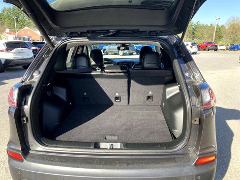 Used 2023 Jeep Cherokee Altitude Lux image 18