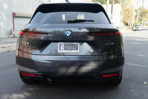 Used 2024 BMW iX xDrive50 image 4