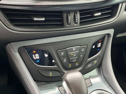 Used 2019 Buick Envision Essence image 33