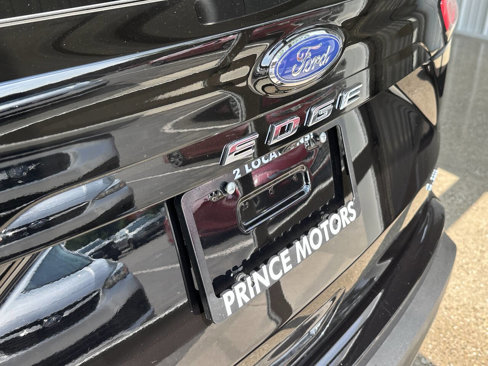 Used 2024 Ford Edge SEL image 9