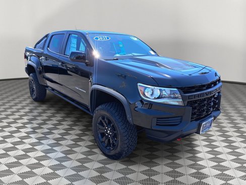 Used 2021 Chevrolet Colorado ZR2 w/ ZR2 Midnight Special Edition image 3