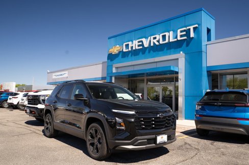 New 2026 Chevrolet Equinox LT w/ Convenience Package II image 1