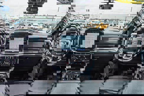 Used 2023 Ford F150 Lariat w/ Equipment Group 502A High image 5