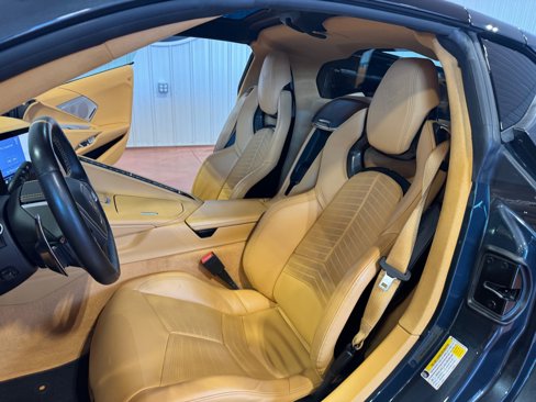 Used 2020 Chevrolet Corvette Stingray Premium Cpe w/ 3LT Preferred Equipment Group image 20