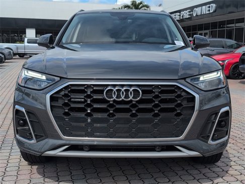 Used 2022 Audi Q5 2.0T Premium w/ Convenience Package image 3