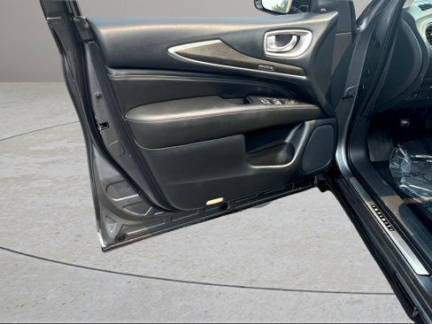 Used 2019 INFINITI QX60 Luxe w/ Essential Package image 34