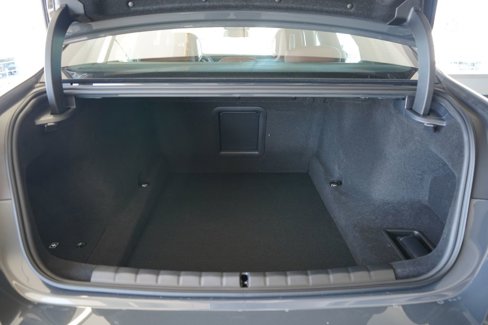 New 2026 BMW 740i w/ Premium Package image 21