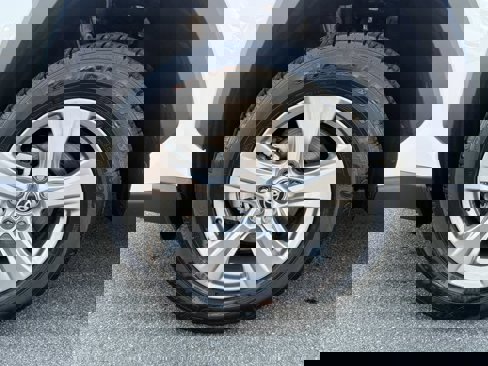 Used 2022 Toyota RAV4 XLE image 11