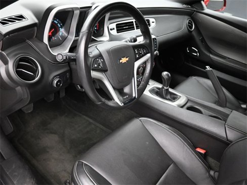 Used 2014 Chevrolet Camaro SS w/ RS Package image 17