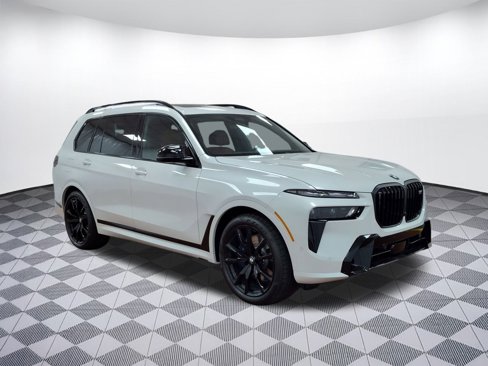 New 2026 BMW X7 M60i image 6