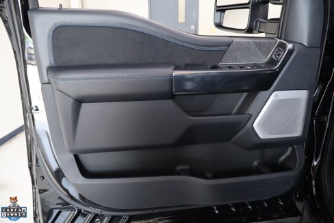 Certified 2025 Ford F450 Platinum w/ FX4 Off-Road Package image 13