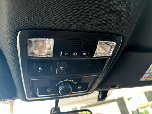 Used 2017 Toyota Tacoma TRD Off-Road image 68