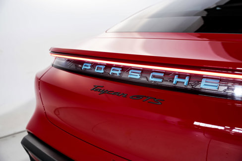 Used 2023 Porsche Taycan GTS image 43