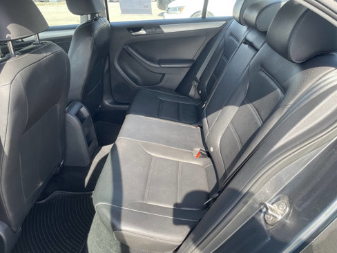 Used 2018 Volkswagen Jetta SE image 18