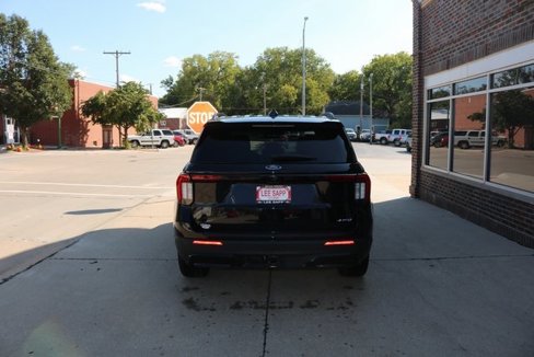 New 2025 Ford Explorer ST-Line image 8