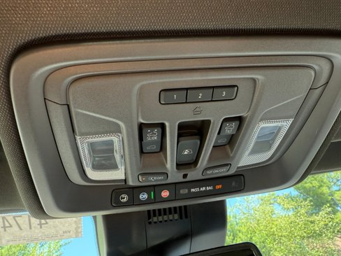 New 2025 GMC Sierra 2500 SLT w/ SLT Convenience Package image 35