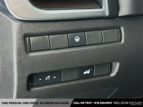 Used 2021 Nissan Rogue SL w/ Premium Package image 10
