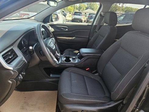 Certified 2023 GMC Acadia SLE w/ Driver Convenience Package image 25