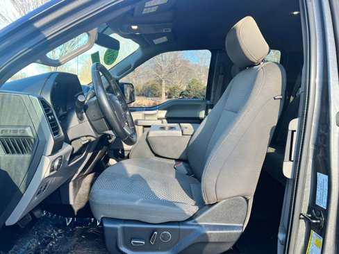 Used 2018 Ford F150 XLT w/ Equipment Group 302A Luxury image 10