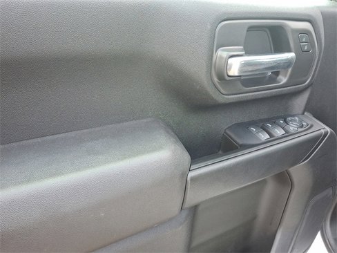 Used 2024 Chevrolet Silverado 2500 Custom w/ Custom Value Package image 12
