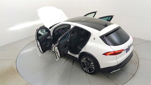 New 2025 Maserati Grecale Folgore image 36