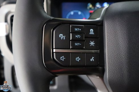 Certified 2025 Ford F450 Platinum w/ FX4 Off-Road Package image 19