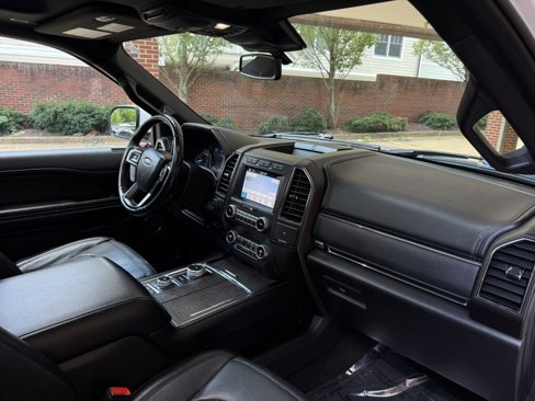 Used 2019 Ford Expedition Limited w/ Equipment Group 302A image 34