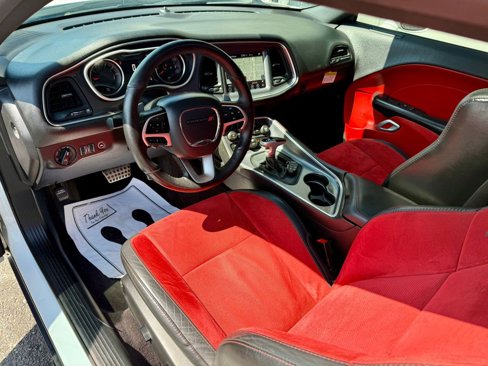 Used 2017 Dodge Challenger GT w/ Driver Convenience Group image 16