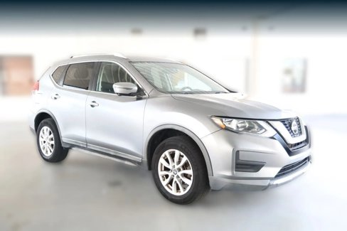 Used 2018 Nissan Rogue SV w/ Premium Package image 1