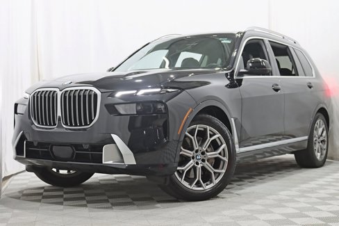 Used 2024 BMW X7 xDrive40i w/ Executive Package image 6