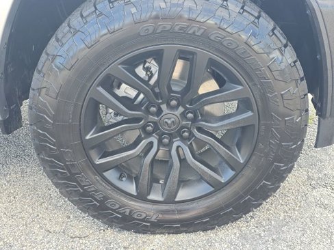 Used 2025 RAM 1500 Limited w/ Bed Utility Group image 10