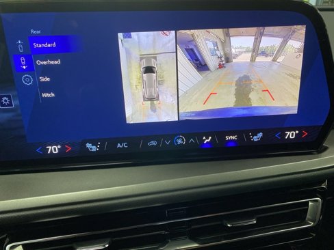 New 2026 Chevrolet Traverse LT w/ Driver Confidence Package image 8