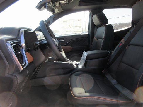 New 2025 GMC Canyon AT4 w/ Technology Plus Package image 12