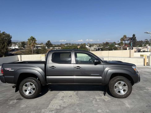 Used 2012 Toyota Tacoma PreRunner image 39