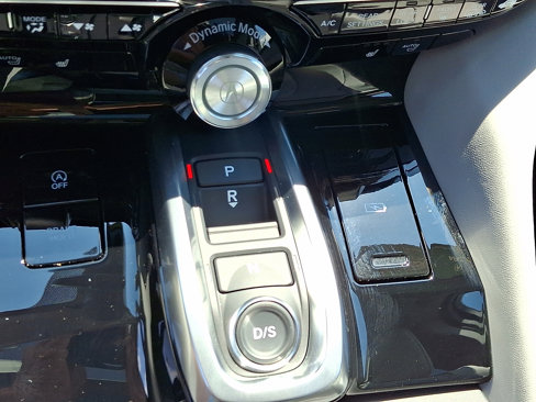 Certified 2025 Acura MDX w/ Technology Package image 17